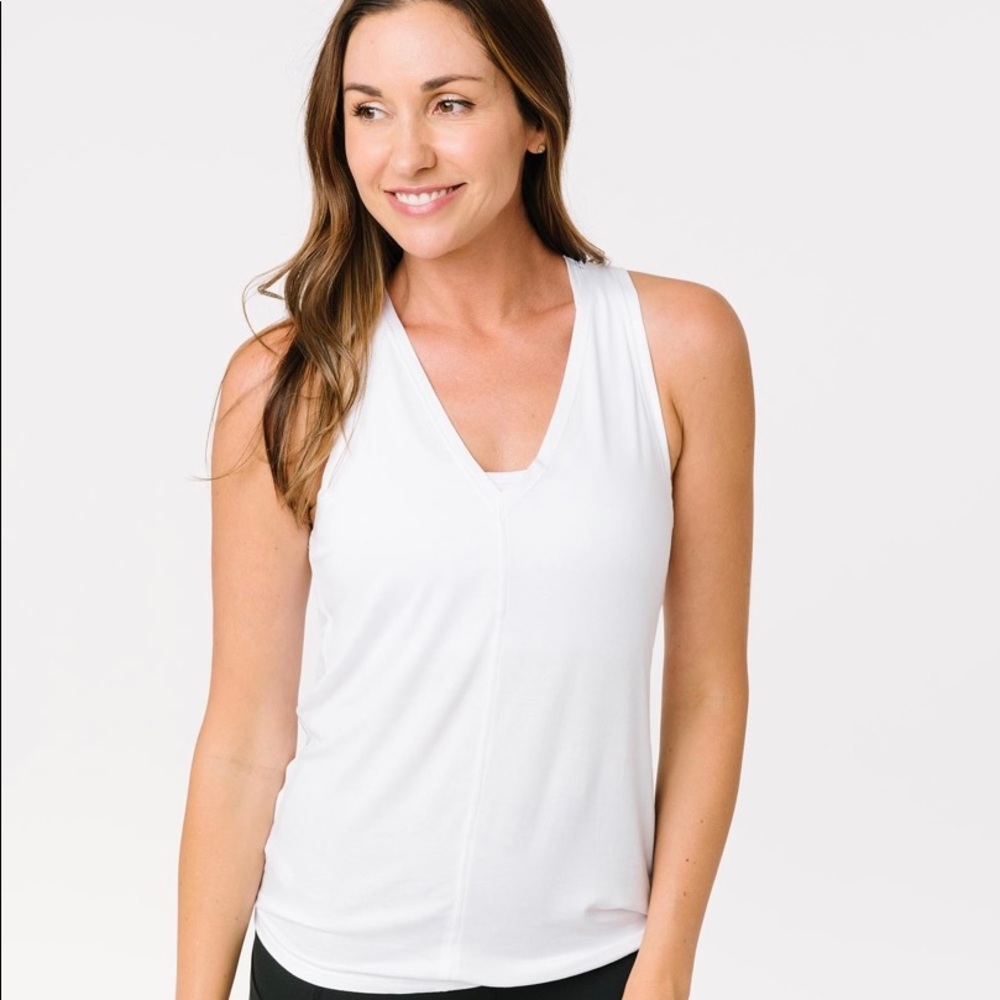 Zyia active white fancy tank